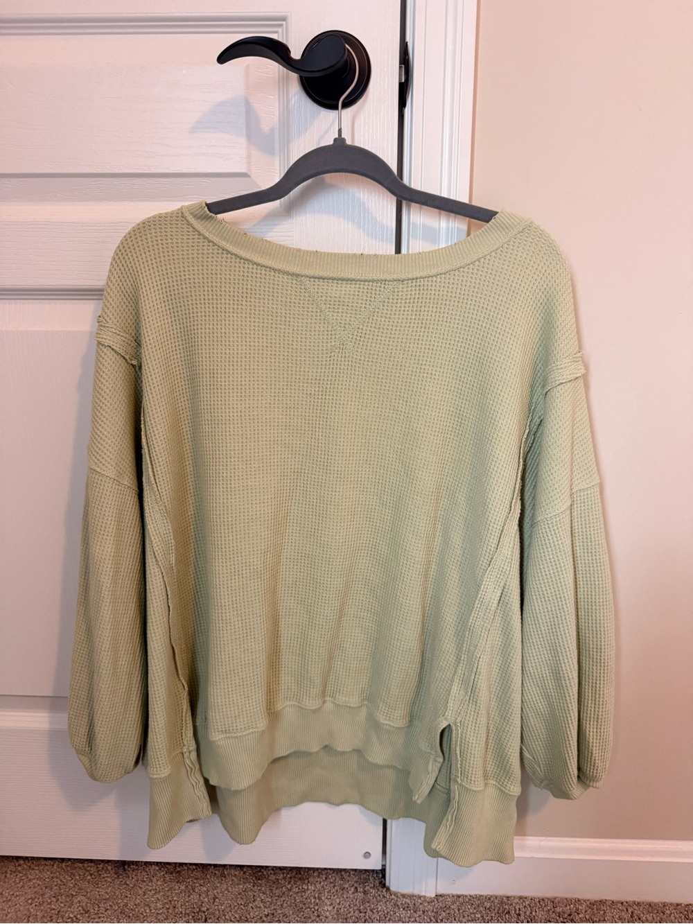 American Eagle Outfitters Lightweight Waffle-Knit Sweater in Sage Green